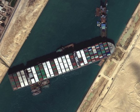 Египет подаде иск за милиони евро срещу собственика на Ever Given