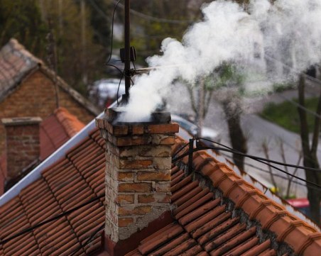 Информират пловдивчани за безплатната подмяната на печките с твърдо гориво