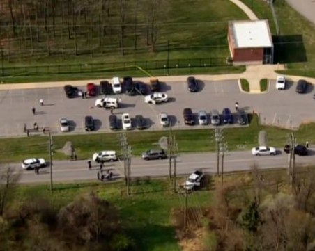 Полицай уби 16-годишен младеж в САЩ, въоръжен с с пистолет играчка