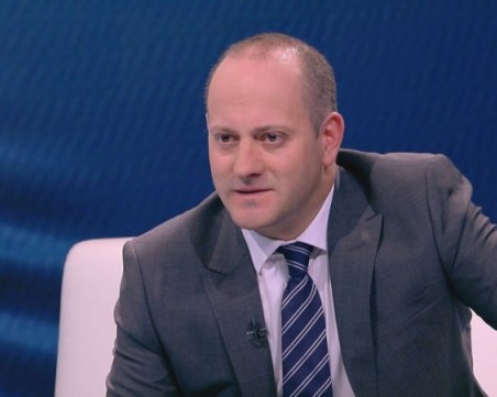 Радан Кънев към ЕНП: Не ни занимавайте с призиви за коалиция между Демократична България и ГЕРБ