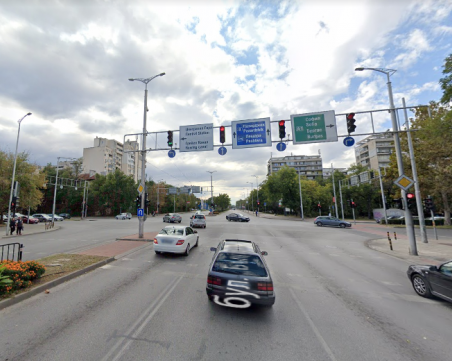 Без опашки по възлов булевард в Кършияка, облекчават левия завой към моста на УХТ