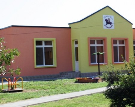 Куче нападна и нахапа две деца в пловдивско село