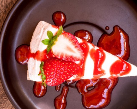 Капри торта: Освежаващ десерт, който печели с комбинацията от вкусове