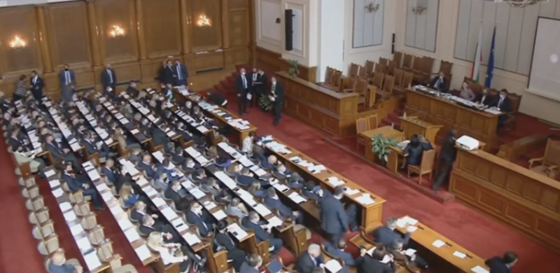 Депутатите скочиха срещу разформироването на НОЩ