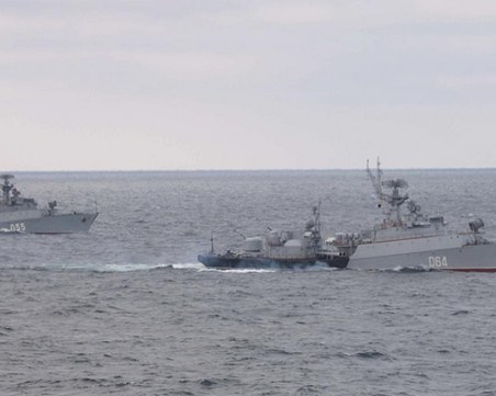 Русия изпрати 15 бойни кораба в Черно море