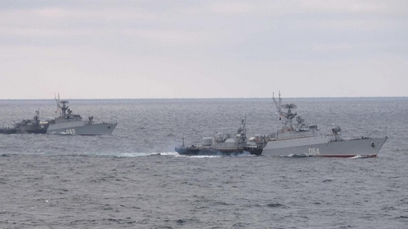 Русия изпрати 15 бойни кораба в Черно море