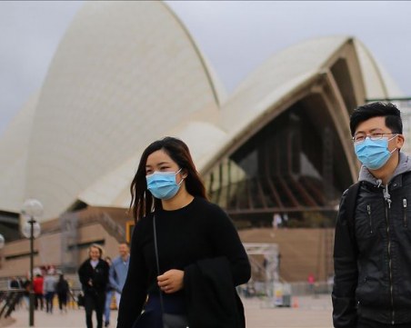 Австралия не бърза да отваря границите си