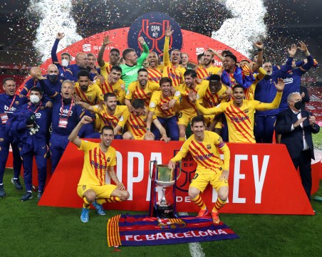 Барса вдигна Купата на Краля след категоричен успех над Билбао