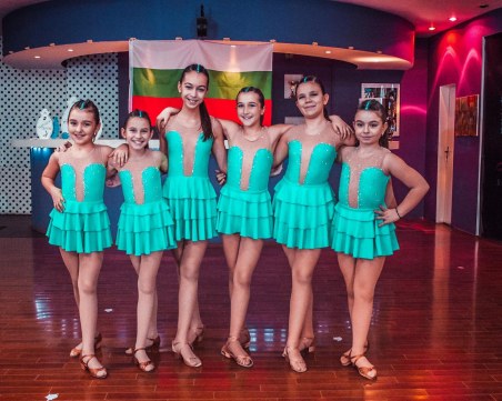 България на второ място на финала на Световната купа по латино танци