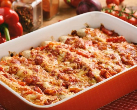 Идея за обяд: Печени тортили с пиле и гауда