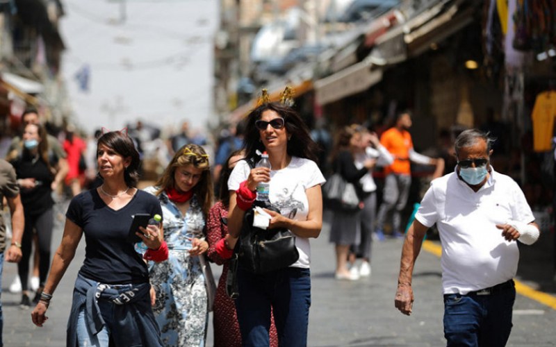 Израел отмени носенето на маски на открито
