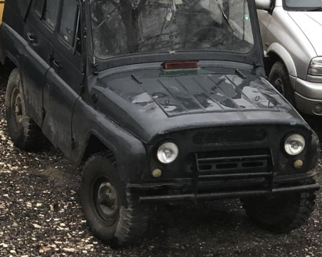 15-годишен отмъкна джипа на бизнесмен в Хисаря