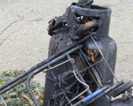 Взрив на газова бутилка вкара в болница жена от Смолян