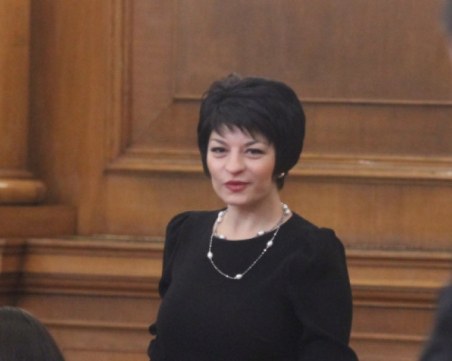 ГЕРБ: Мораториумът може да фалира държавни фирми, засяга и назначения в общините