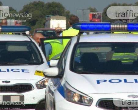 Водач си спретна гонка с полицията край Пазарджик, двама са арестувани заради дрога