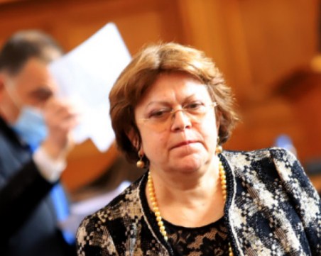 Дончева: Слави Трифонов не е показал желание да състави кабинет