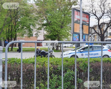 Гонка в Кършияка! Моторист се блъсна в кола, бяга от полицаи