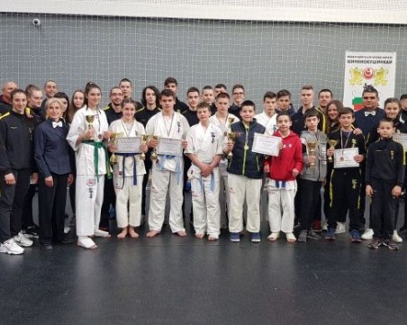 8 златни, 5 сребърни и 7 бронзови медала от Национални първенства за децата от АСКК 