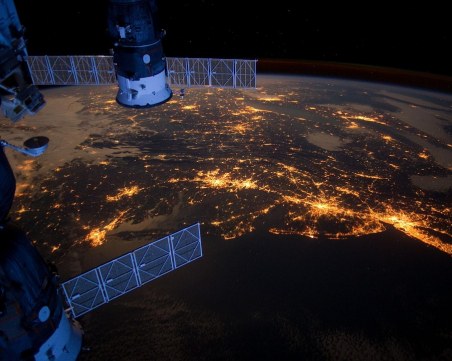 Какво е дийпфейк география и как е възможно да ни мамят със сателитни снимки