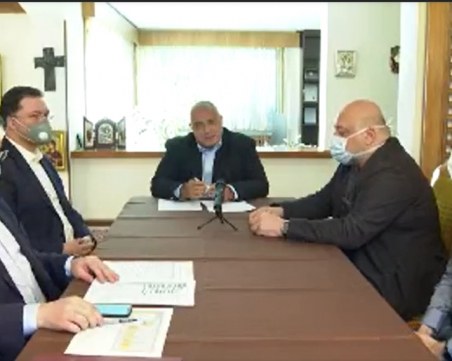 Борисов събра министрите