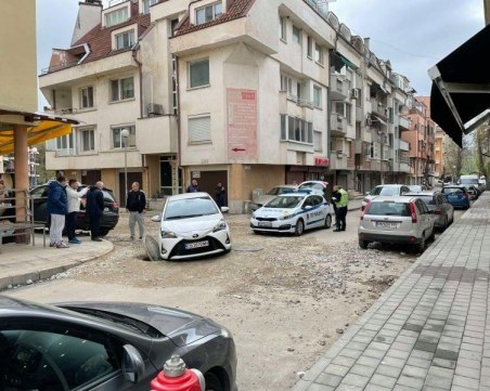 Двоен стандарт: Пловдивчанката, пропаднала в шахта, на път да остане без книжка и работа, а полицията си прави пас за липсата на предупредителни знаци