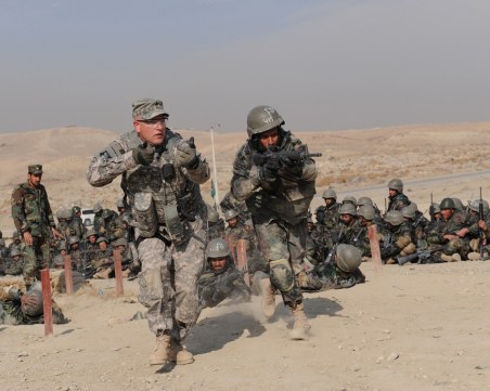 НАТО и САЩ се изтеглят от Афганистан