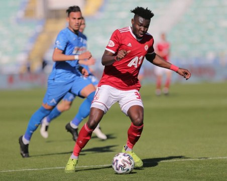 ЦСКА се справи с Левски в дербито