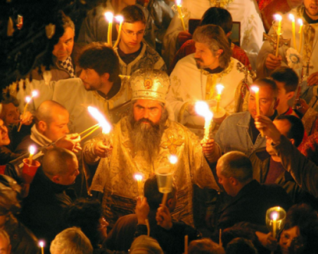 Делегация начело с митрополит Григорий ще донесе Благодатния огън у нас