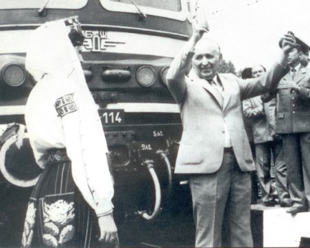 На този ден: Откриват първата електрифицирана жп линия до Пловдив, започва строежът на Аушвиц