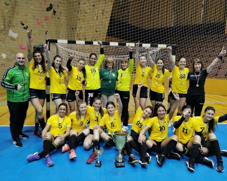 Свиленград спечели за първи път шампионската титла по хандбал