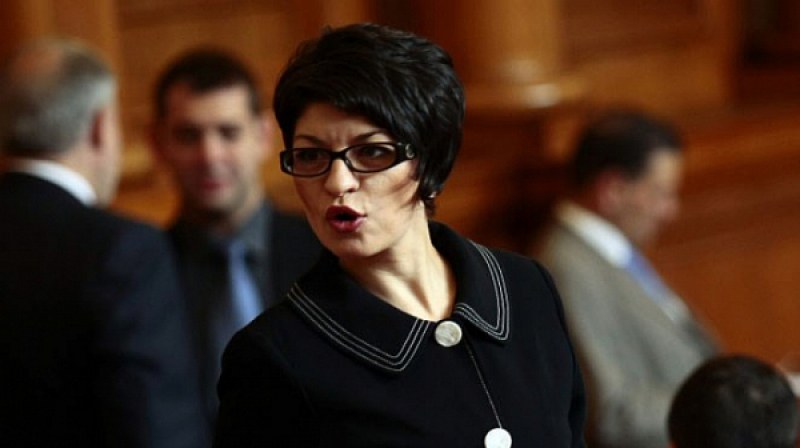 Десислава Атанасова: Този парламент нанася щети, никой не иска да поеме отговорност