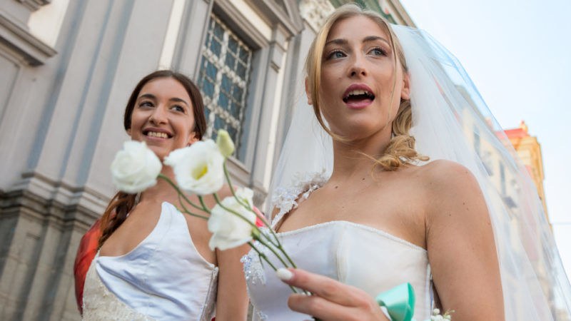 Швейцария пуска референдум за еднополовите бракове