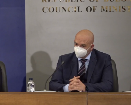 Мутафчийски за критичното положение в Индия: Има много аналогии с България