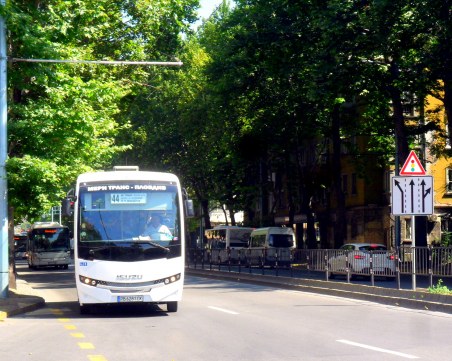Ограничават движението на кръстовище в центъра на Пловдив