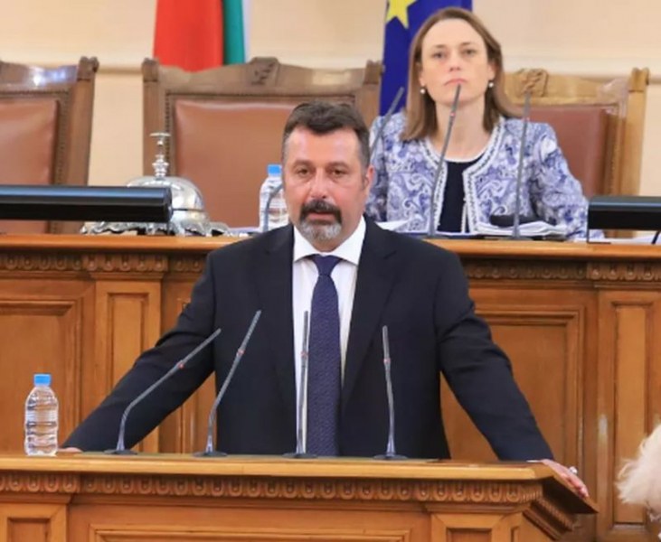 Филип Станев: Не можем да приемем фалшивата подкрепа от 160 депутати