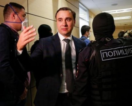 Арестуваха и адвоката на Навални