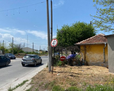 Полицията за сцената на  жп прелеза: Униформените са предотвратили трагедия