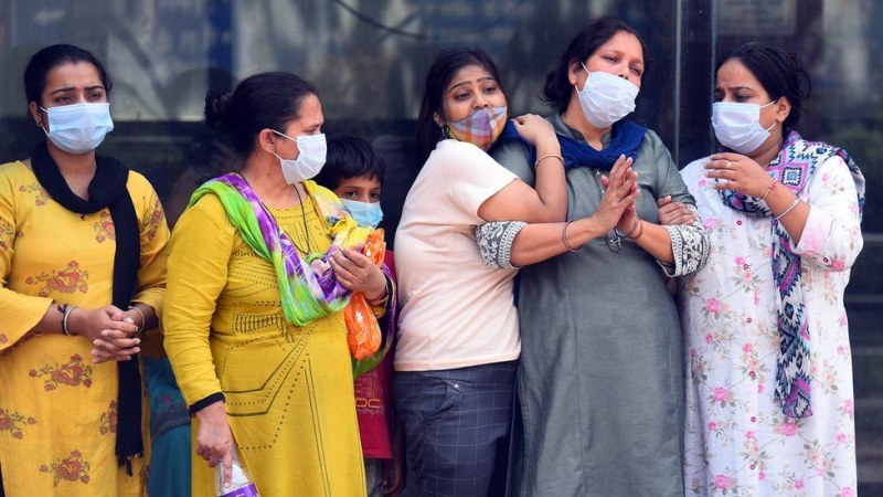 Нов черен рекорд в Индия! Пожар избухна в болница