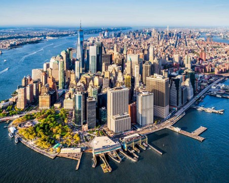 80 000 служители в Ню Йорк ще се завърнат на работните си места след повече от година