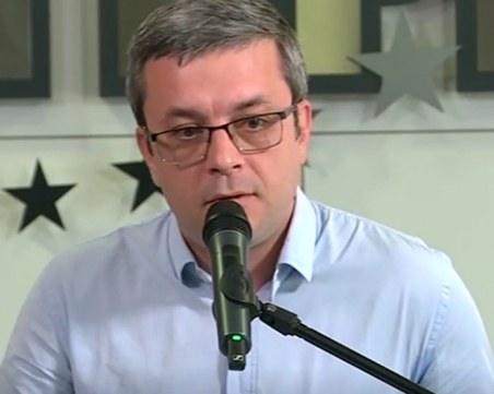 Тома Биков: Страната ще влезе от политическа в конституционна криза