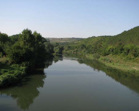 Откриха труп във водите на река Янтра
