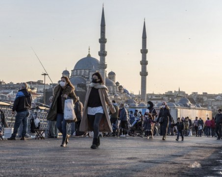 Турция влиза в тежък локдаун! Затягат мерките от 7 май