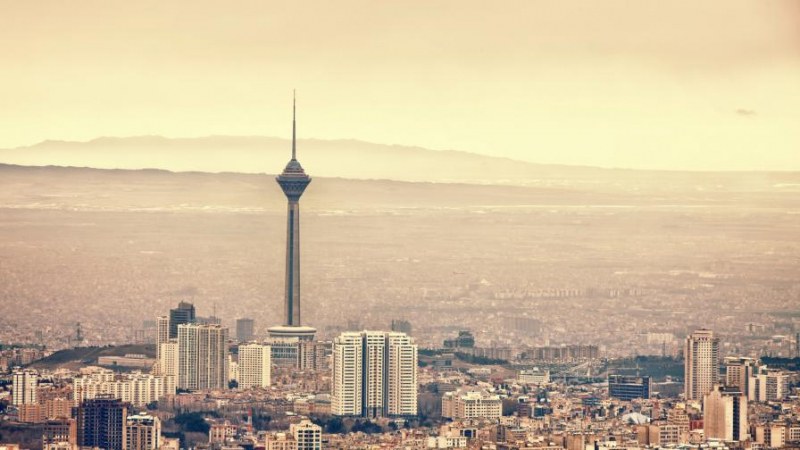 Дипломатка загина след падане от 18-ия етаж в Техеран