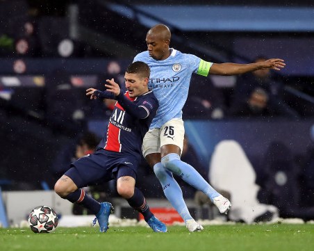 Играчи на ПСЖ се оплакаха, че реферът на двубоя със Сити ги е псувал