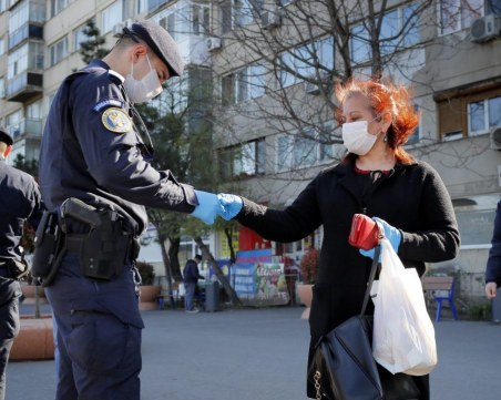 Разхлабват мерките за ваксинираните в Румъния