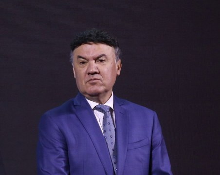 Търговският регистър отказа да впише Борислав Михайлов като президент на БФС