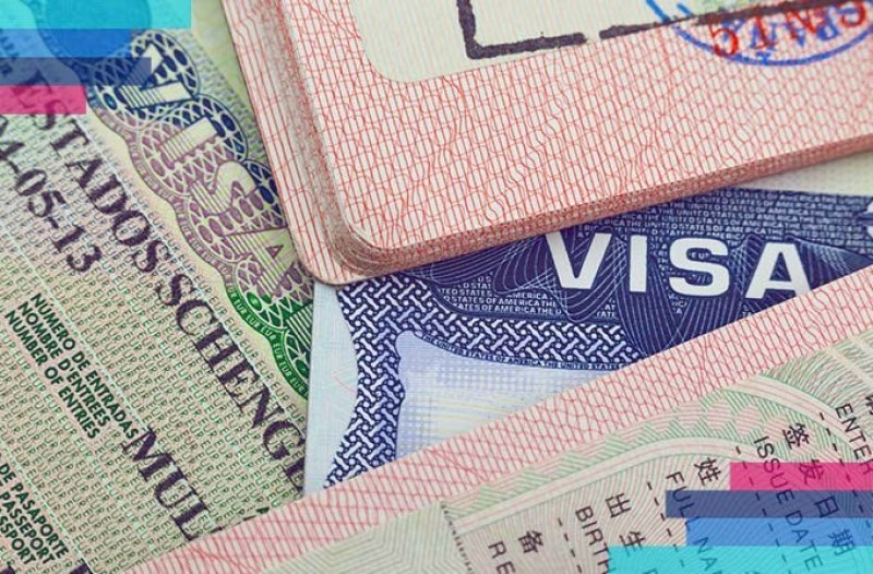 Възобновиха издаването на визи за руснаците, които искат да пътуват в България