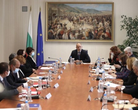 Президентът свиква допълнителни консултации за председател на ЦИК