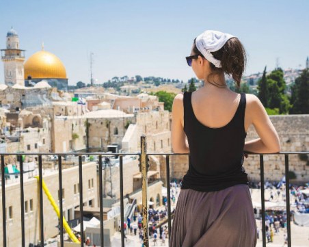 Ваксинираните туристи от Израел ще влизат без ограничения в ЕС