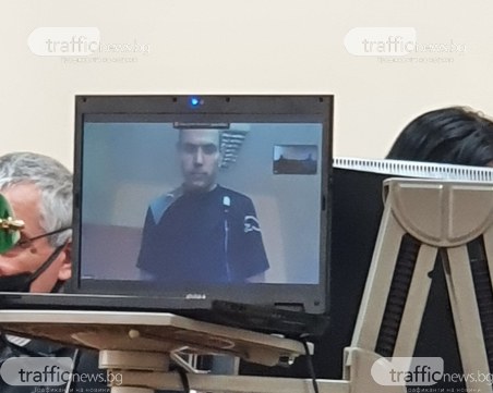 Гонка и стрелба в Карлово! Фермер опита да глътне амфетамин, униформени му бъркат в устата